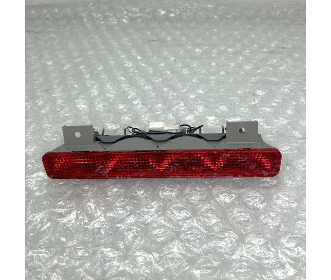 HIGH LEVEL BACK BOOT DOOR BRAKE LIGHT FOR A MITSUBISHI CHASSIS ELECTRICAL - 