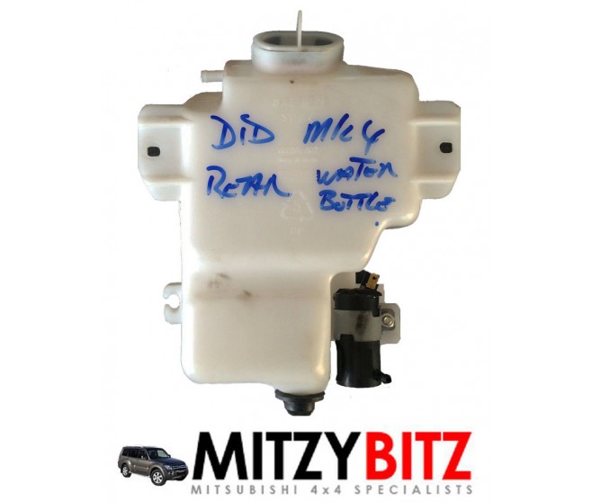 REAR WINDSCREEN WASHER BOTTLE AND PUMP FOR A MITSUBISHI MONTERO - V43W