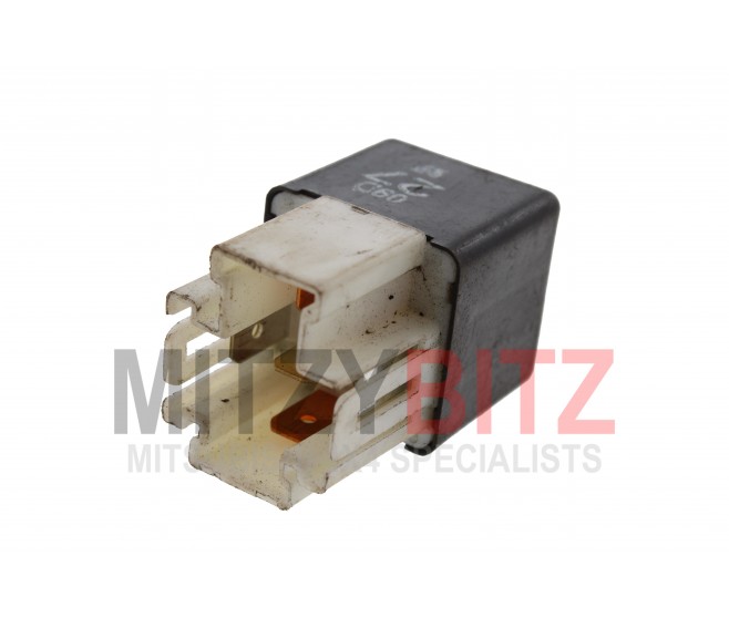 RELAY MA156700 - 1240 FOR A MITSUBISHI CHASSIS ELECTRICAL - 