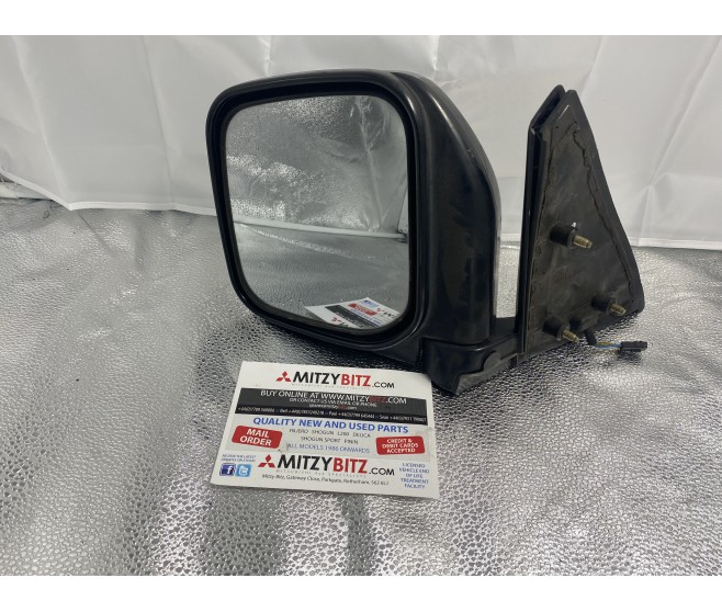 FRONT LEFT DOOR WING MIRROR FOR A MITSUBISHI PAJERO - V45W
