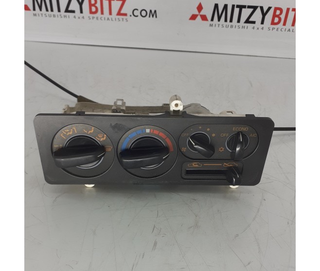 HEATER CONTROLLER ASSY FOR A MITSUBISHI PAJERO - V44W