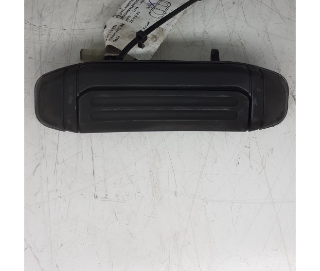 RIGHT OUTER DOOR HANDLE FOR A MITSUBISHI PAJERO/MONTERO - V46W