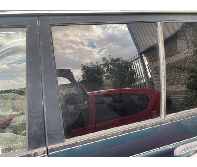 DOOR GLASS REAR LEFT FOR A MITSUBISHI PAJERO - V45W
