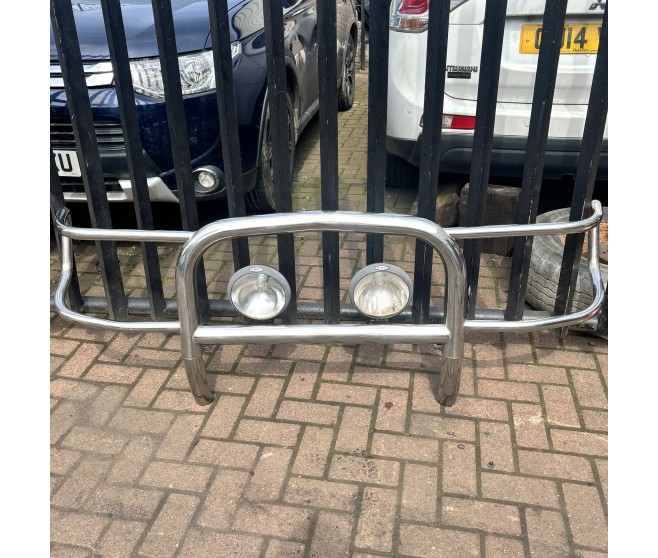 FRONT CHROME BULL BAR WITH SPOT LIGHTS  FOR A MITSUBISHI PAJERO - V26WG