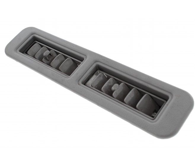 LARGE ROOF AIR VENT FOR A MITSUBISHI L400 - PA4W