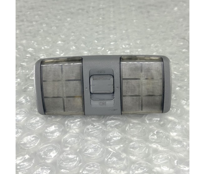 ROOF COURTESY LIGHT MIDDLE FOR A MITSUBISHI MONTERO - V43W