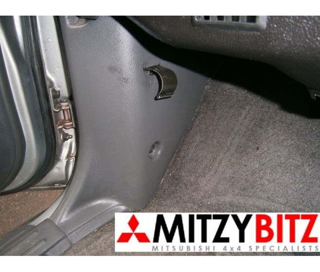 FRONT LEFT PASSENGER FOOTWELL KICK PLATE PANEL TRIM FOR A MITSUBISHI INTERIOR - 