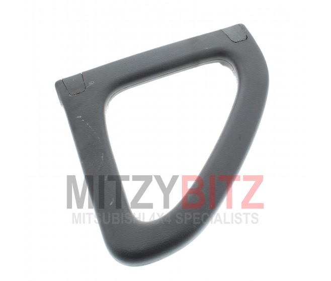 PILLAR GRAB HANDLE CENTRE RIGHT FOR A MITSUBISHI V20-50# - PILLAR GRAB HANDLE CENTRE RIGHT