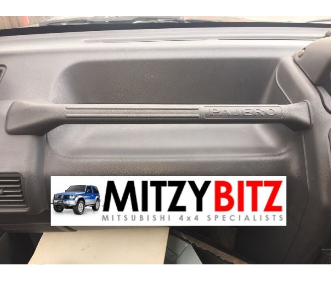 FRONT DASH GRAB HANDLE FOR A MITSUBISHI V20-50# - I/PANEL & RELATED PARTS