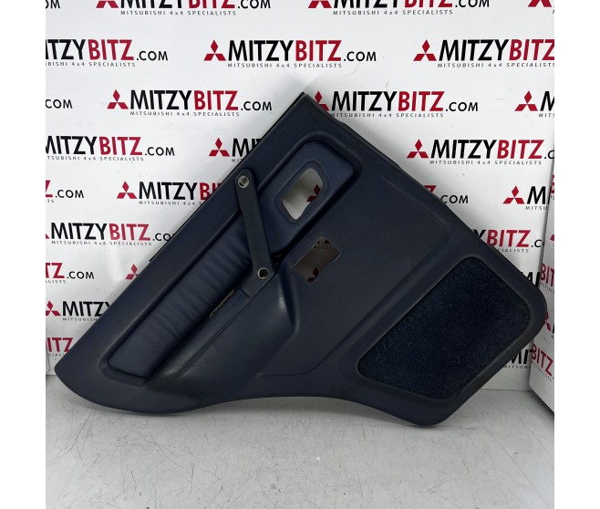 DOOR CARD REAR LEFT FOR A MITSUBISHI PAJERO - V43W