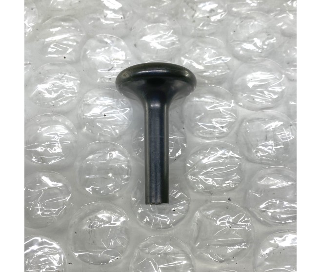 2ND ROW SEAT RECLINING ADJUSTER PULL KNOB FOR A MITSUBISHI V30,40# - 2ND ROW SEAT RECLINING ADJUSTER PULL KNOB