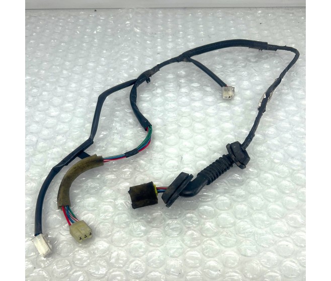 DOOR WIRING LOOM REAR LEFT FOR A MITSUBISHI MONTERO - V43W