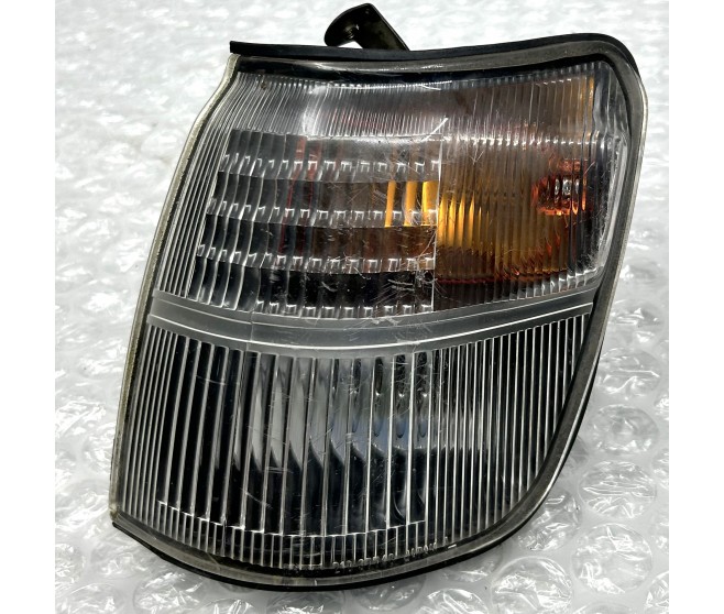 INDICATOR COMBINATION LAMP FRONT LEFT FOR A MITSUBISHI CHASSIS ELECTRICAL - 