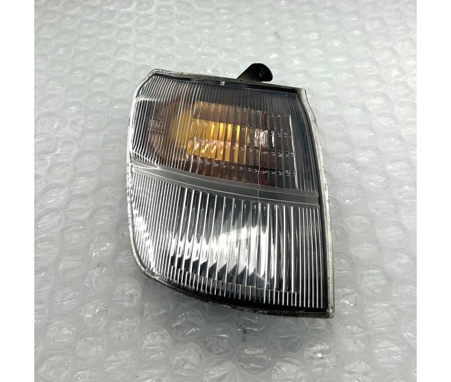 INDICATOR COMBINATION LAMP FRONT RIGHT NO WIRING LOOM FOR A MITSUBISHI PAJERO - V26WG