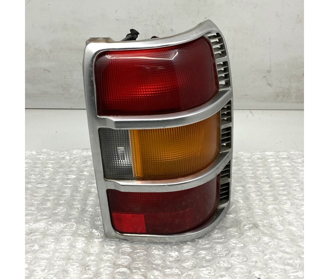 RIGHT REAR LIGHT - CHROME FNISH FOR A MITSUBISHI CHASSIS ELECTRICAL - 