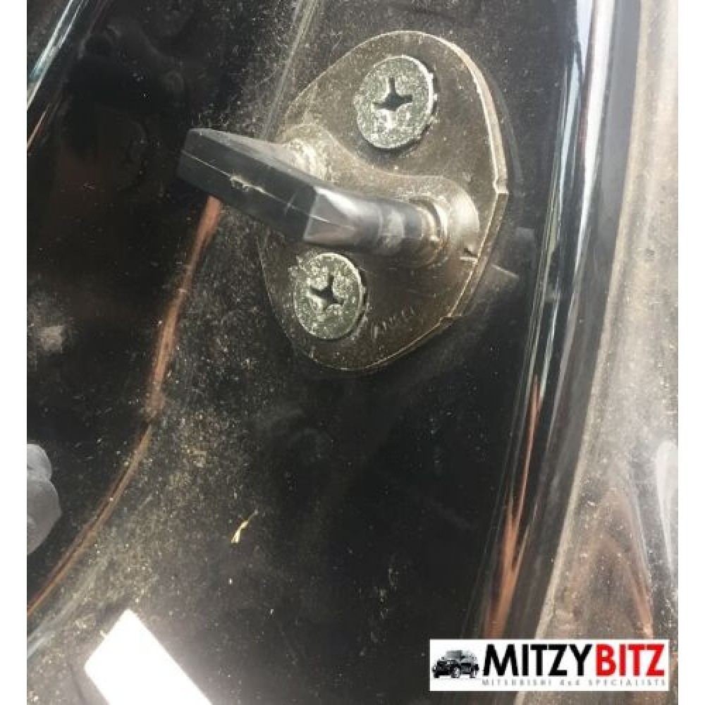 Plate Assy Door Lock Striker Latch for Mitsubishi Triton Strada L200 L300 Pickup