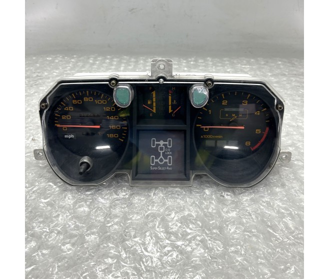 AUTOMATIC SPEEDOMETER MB946251 FOR A MITSUBISHI V20-50# - METER,GAUGE & CLOCK