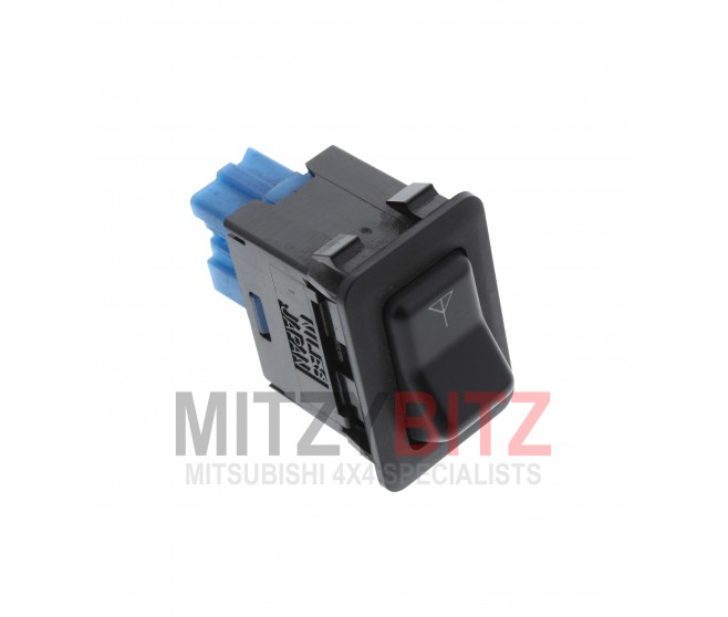 AERIAL SWITCH FOR A MITSUBISHI V20,40# - SWITCH & CIGAR LIGHTER