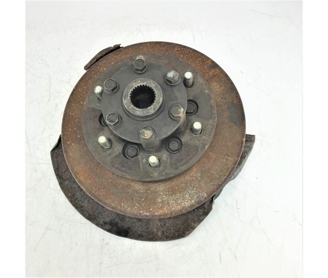 HUB AND KNUCKLE FRONT LEFT FOR A MITSUBISHI PA-PF# - HUB AND KNUCKLE FRONT LEFT