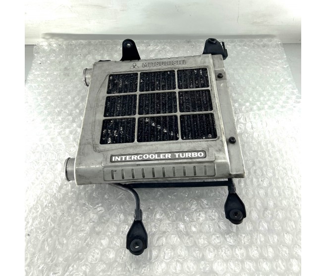 INTER COOLER FOR A MITSUBISHI SPACE GEAR/L400 VAN - PD5W