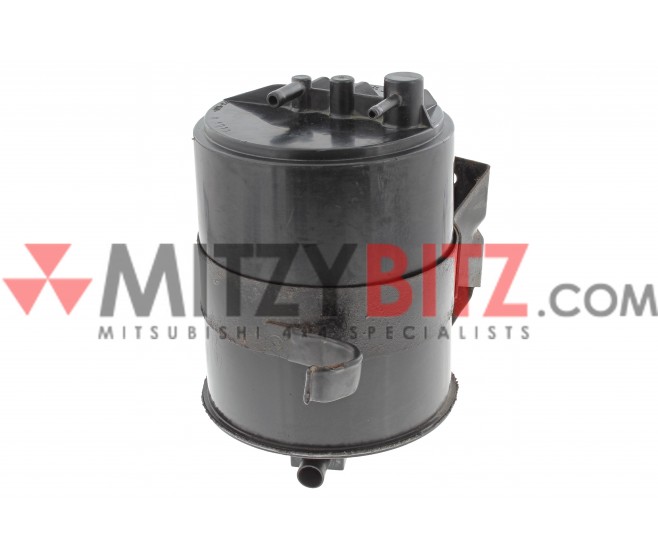 FUEL VAPOR CANISTER MB925803 FOR A MITSUBISHI PAJERO - V25W