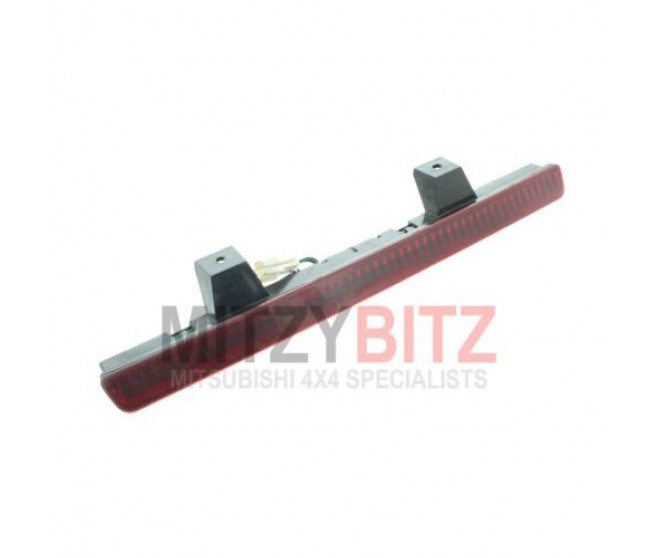 HIGH LEVEL TAILGATE DOOR BRAKE LIGHT FOR A MITSUBISHI DELICA SPACE GEAR/CARGO - PB5V