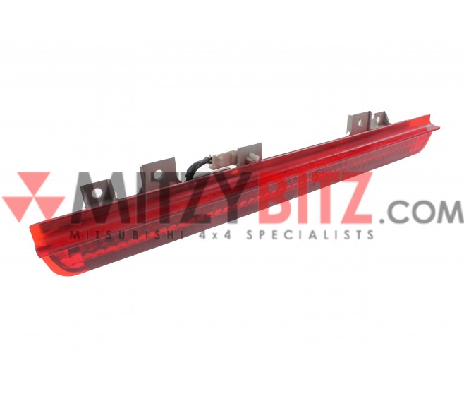 HIGH LEVEL TAILGATE DOOR BRAKE LIGHT FOR A MITSUBISHI PA-PF# - REAR EXTERIOR LAMP