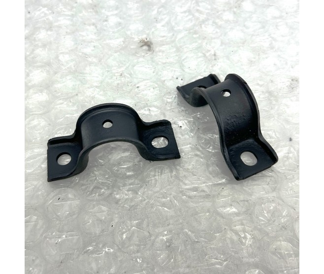 FRONT ANTI ROLL BAR BRACKET FOR A MITSUBISHI FRONT SUSPENSION - 