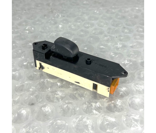 POWER WINDOW SWITCH FRONT LEFT FOR A MITSUBISHI DELICA SPACE GEAR/CARGO - PB5V