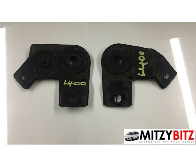 RADIATOR SUPPORT BRACKETS FOR A MITSUBISHI COOLING - 