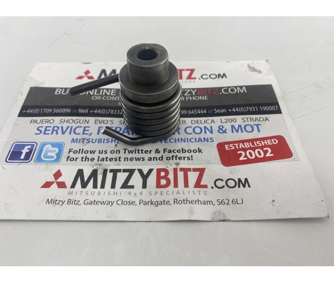BALANCER BELT TRAIN SPACER AND SPRING FOR A MITSUBISHI SPACE GEAR/L400 VAN - PA5V