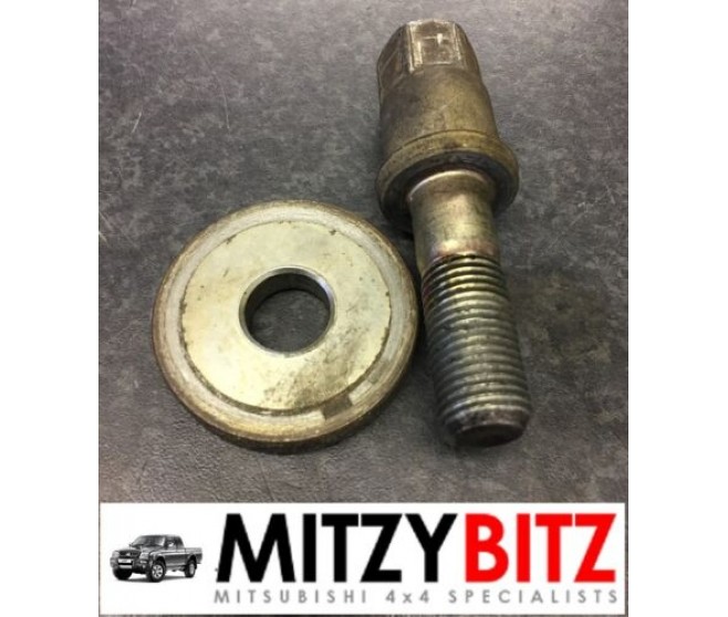 GOOD USED CRANK PULLEY BOLT & WASHER FOR A MITSUBISHI ENGINE - 