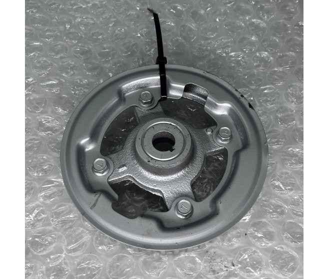 FUEL INJECTION PUMP SPROCKET PULLEY FOR A MITSUBISHI PAJERO/MONTERO - V44W