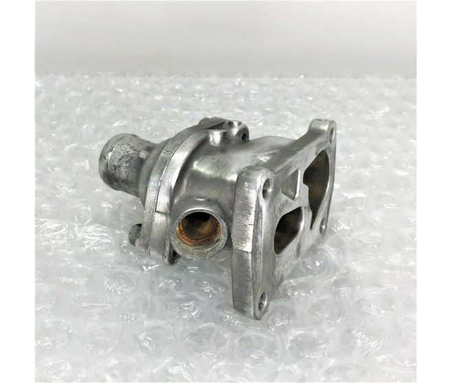THERMOSTAT HOUSING FOR A MITSUBISHI L300 - P13W