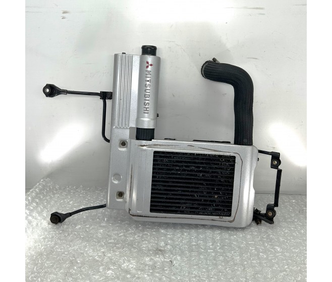 INTERCOOLER COMPLETE FOR A MITSUBISHI INTAKE & EXHAUST - 