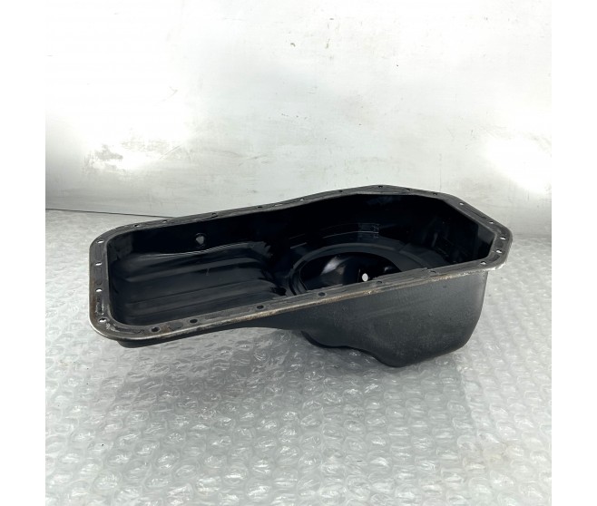 ENGINE OIL SUMP PAN FOR A MITSUBISHI V30,40# - COVER,REAR PLATE & OIL PAN