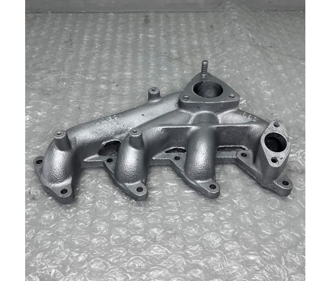 EXHAUST MANIFOLD FOR A MITSUBISHI V10-40# - EXHAUST MANIFOLD