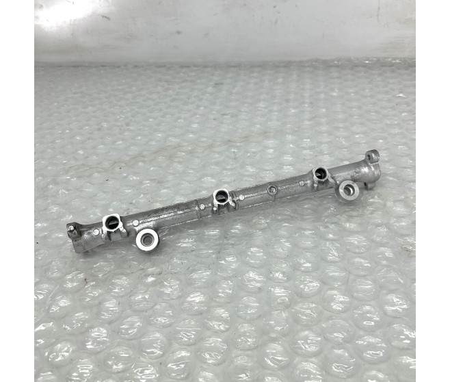 FUEL DELIVERY PIPE FOR A MITSUBISHI V70# - FUEL DELIVERY PIPE