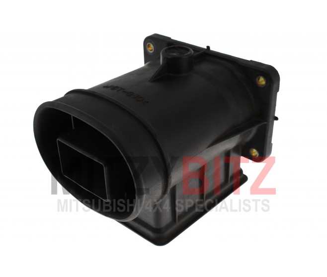 E5T06071 AIR CLEANER AIR FLOW MASS SENSOR FOR A MITSUBISHI DELICA SPACE GEAR/CARGO - PA4W