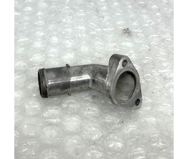 COOLING WATER OUTLET HOSE FITTING FOR A MITSUBISHI PAJERO IO - H76W