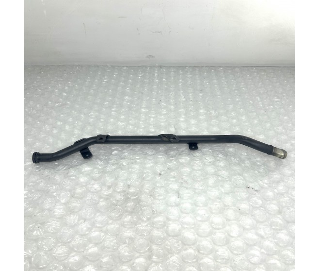 ENGINE HEATER WATER BY-PASS PIPE FOR A MITSUBISHI PAJERO - V78W