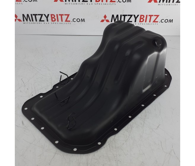 ENGINE SUMP OIL PAN FOR A MITSUBISHI V30,40# - COVER,REAR PLATE & OIL PAN