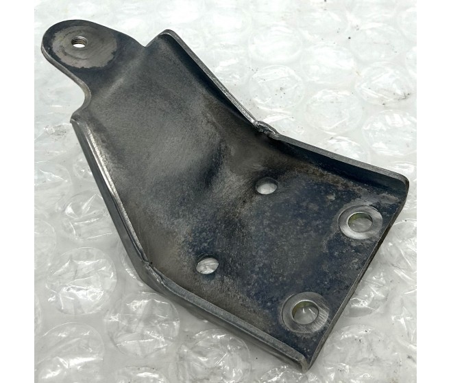 ENGINE UPPER COVER BRACKET FOR A MITSUBISHI INTAKE & EXHAUST - 