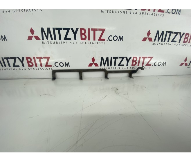 GLOW PLUG CONNECTING RAIL BUZZ BAR FOR A MITSUBISHI V70# - GLOW PLUG & RELAY