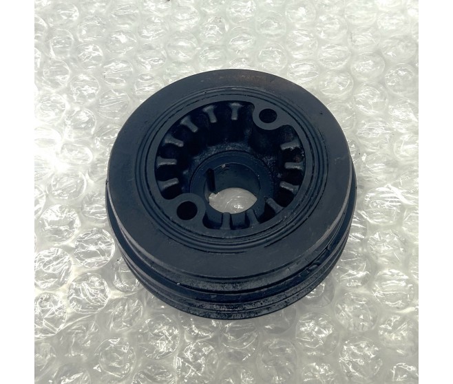 ENGINE CRANK SHAFT PULLEY FOR A MITSUBISHI ENGINE - 