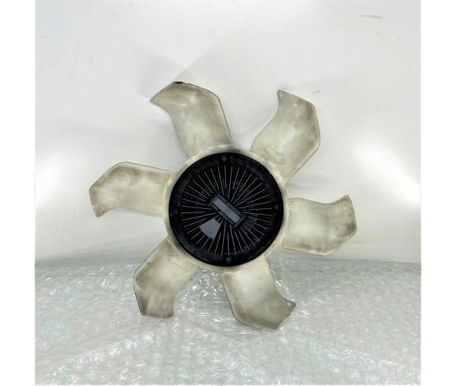 COOLING FAN AND FAN COUPLING FOR A MITSUBISHI PAJERO - V76W