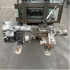 MANUAL GEARBOX AND TRANSFER BOX