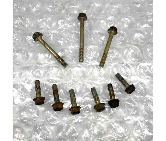 CAM BELT COVER BOLTS  FOR A MITSUBISHI ENGINE - 