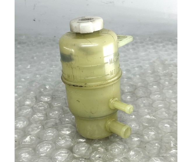 POWER STEERING FLUID BOTTLE FOR A MITSUBISHI STEERING - 