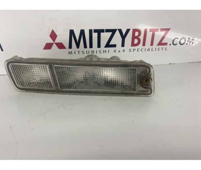 FRONT RIGHT BUMPER INDICATOR SIDELIGHT FOR A MITSUBISHI L200 - K75T
